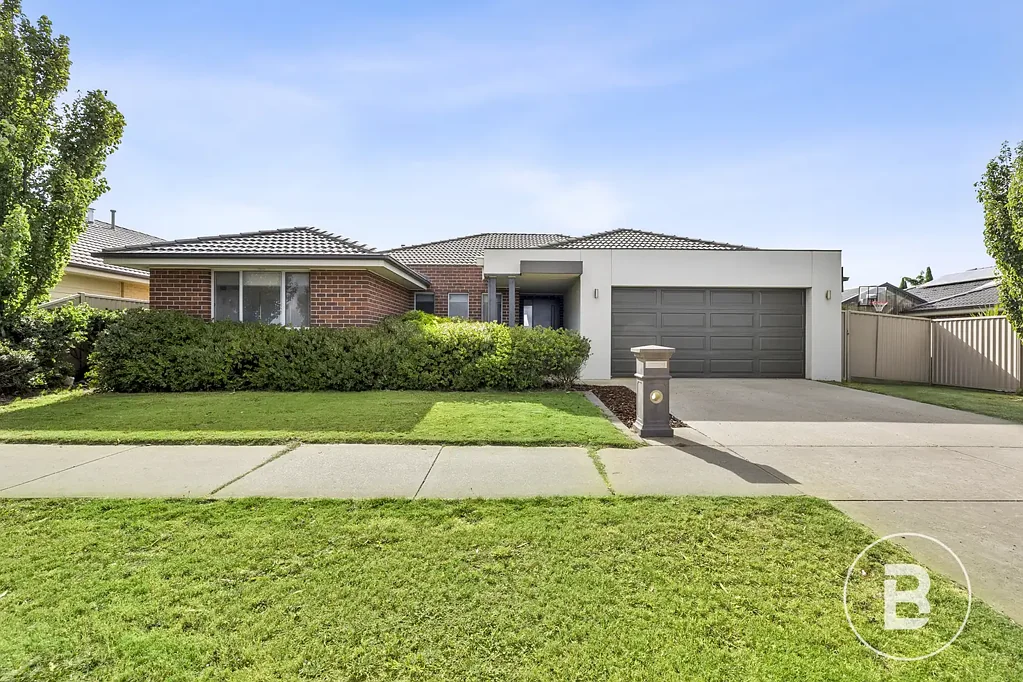 FOUR BEDROOM HOME IN ALFREDTON