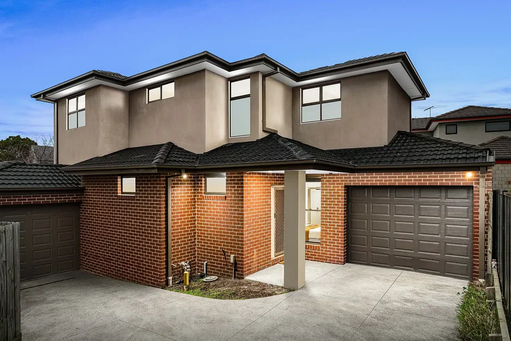 Chadstone 3침실 Spacious Family Living with a Ground Floor Master in the Heart of Chadstone