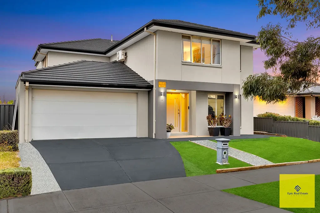 Werribee 5 Bedroom Grand Family Living with Space, Flexibility & a Private Downstairs Guest Suite