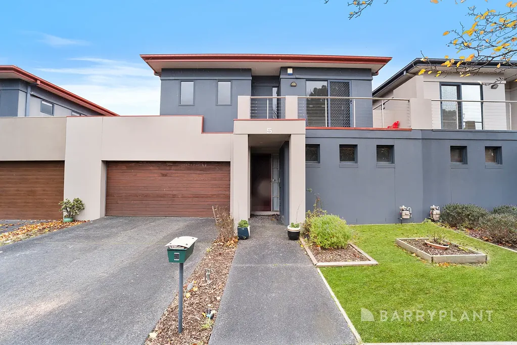 Modern Family Living in a Prime Berwick Location