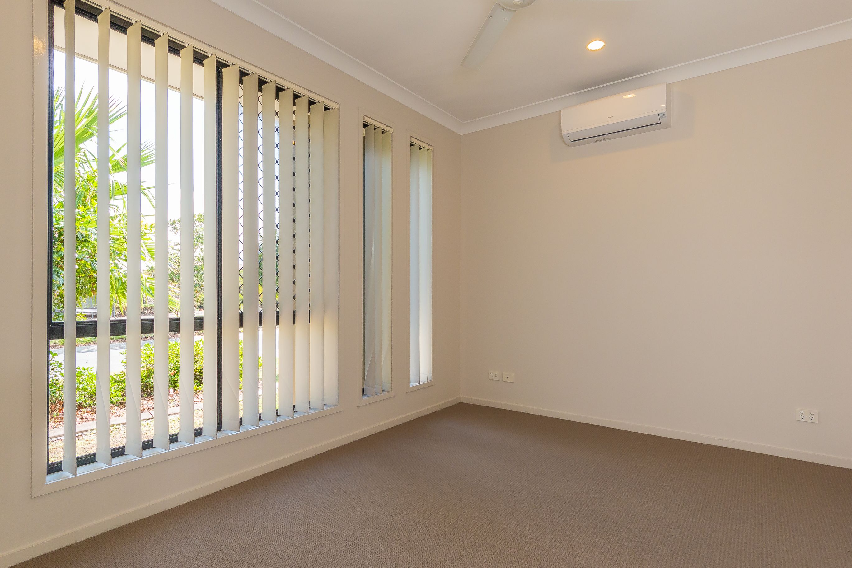 28 COUPLES ST, NORTH LAKES QLD 4509, 0 침실, 0 욕실, House