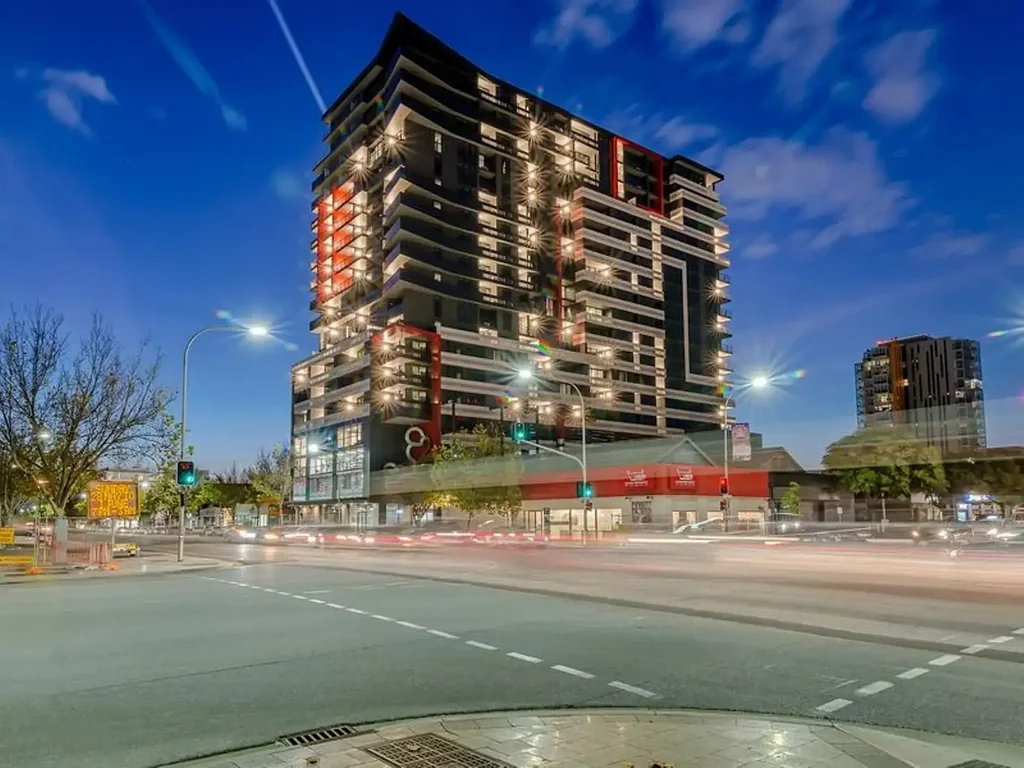 GREAT LOCATION WITH STYLISH, MODERN AND FURNISHED STUDIO APARTMENT IN EXCEPTIONAL LIFESTYLE