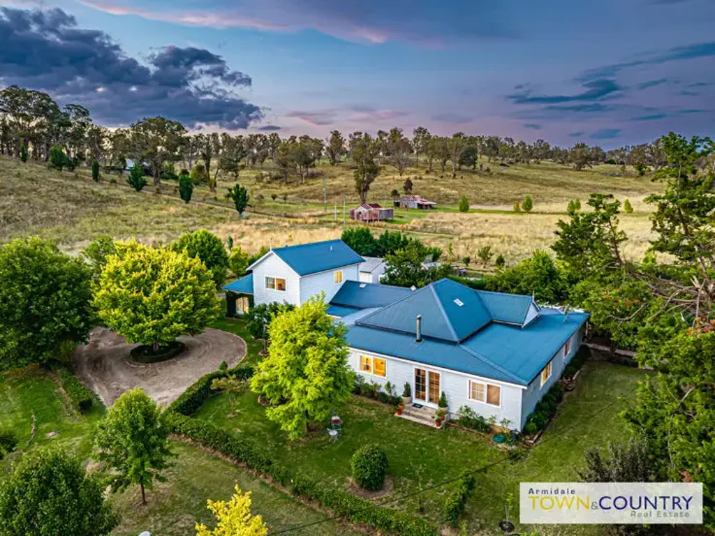 37 Herbert Park Road, Armidale, NSW 2350