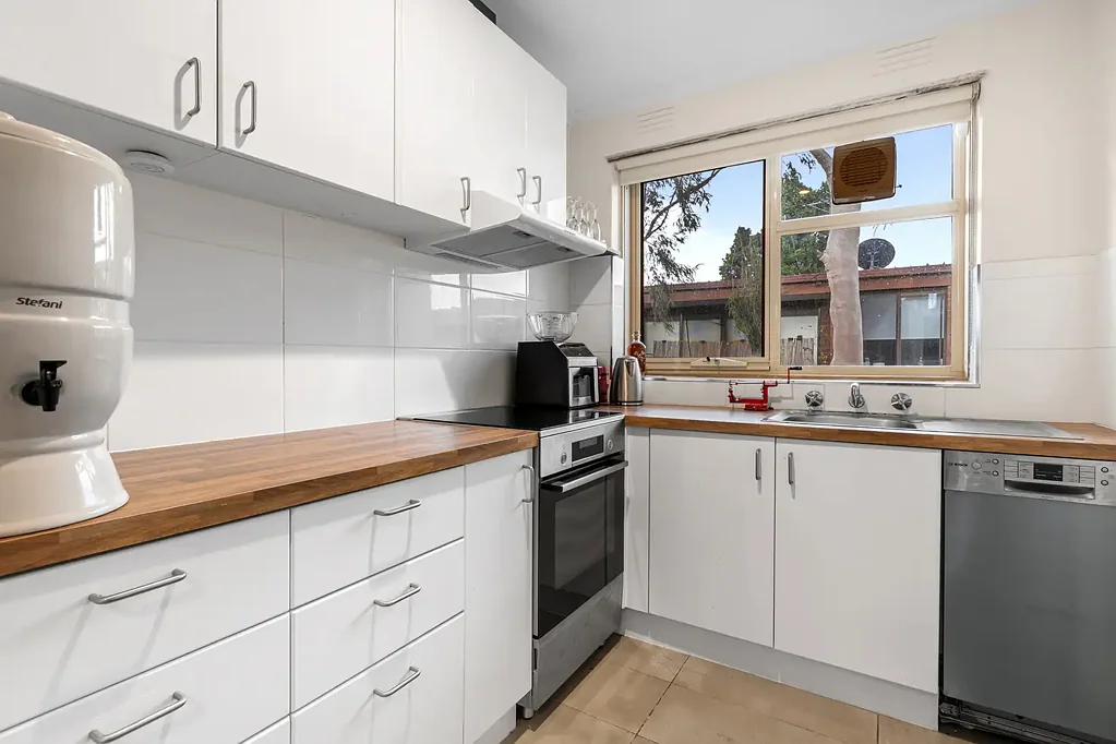 10/117 Wellington Street, Flemington, VIC 3031