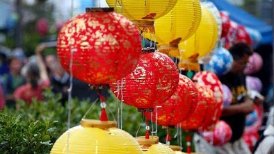 就在本周！关乎华人的一项活动正式开幕，工党议员陈耐锶用普通话做国会祈祷