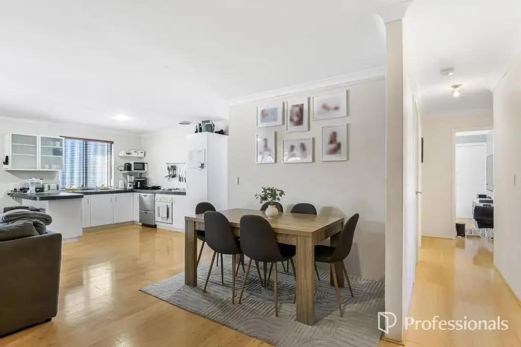 Nollamara 3ห้องนอน LOW-MAINTENANCE LIVING, BIG ON ENTERTAINING