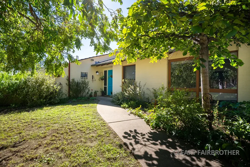 Forest Grove 5房  Private Acreage Living in Prestigious Forest Grove Estate