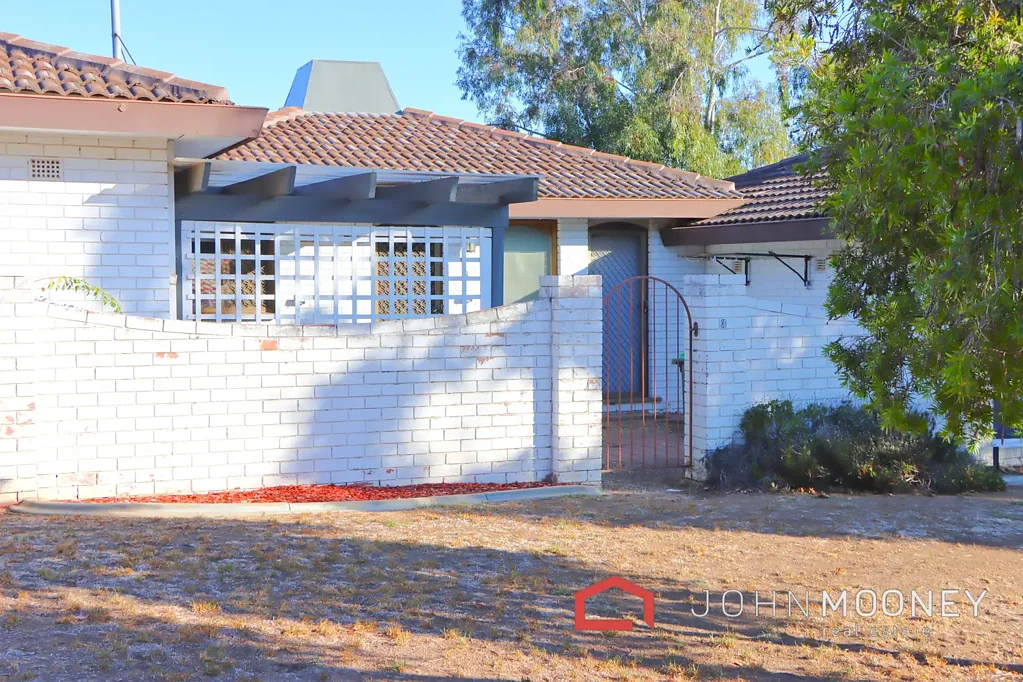 Prime Location 3/2 Banks Avenue, Kooringal