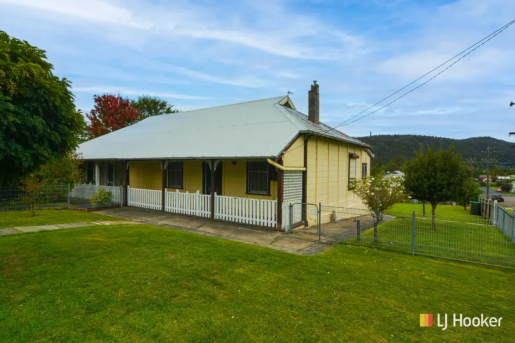 Lithgow 3कमरा Well Kept Railway Semi