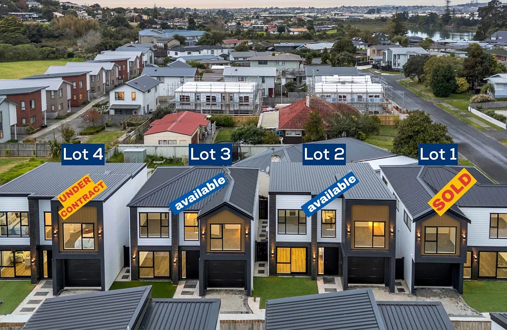 Lots 2,3,4/106 Edgewater Drive, Pakuranga, Manukau City, Auckland