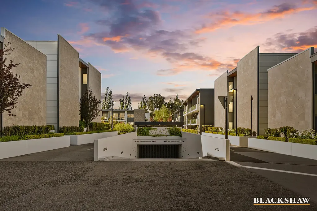 Griffith 2房  Amaya Ground level Apartment with 6-star Energy Rating, Expansive Terrace + 2 Car Basement Garage