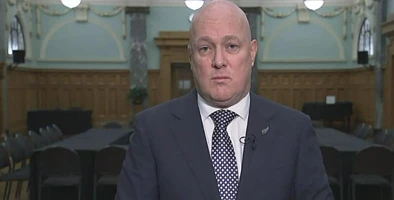 民调数据平平，Christopher Luxon人气为何逊于多位前任？