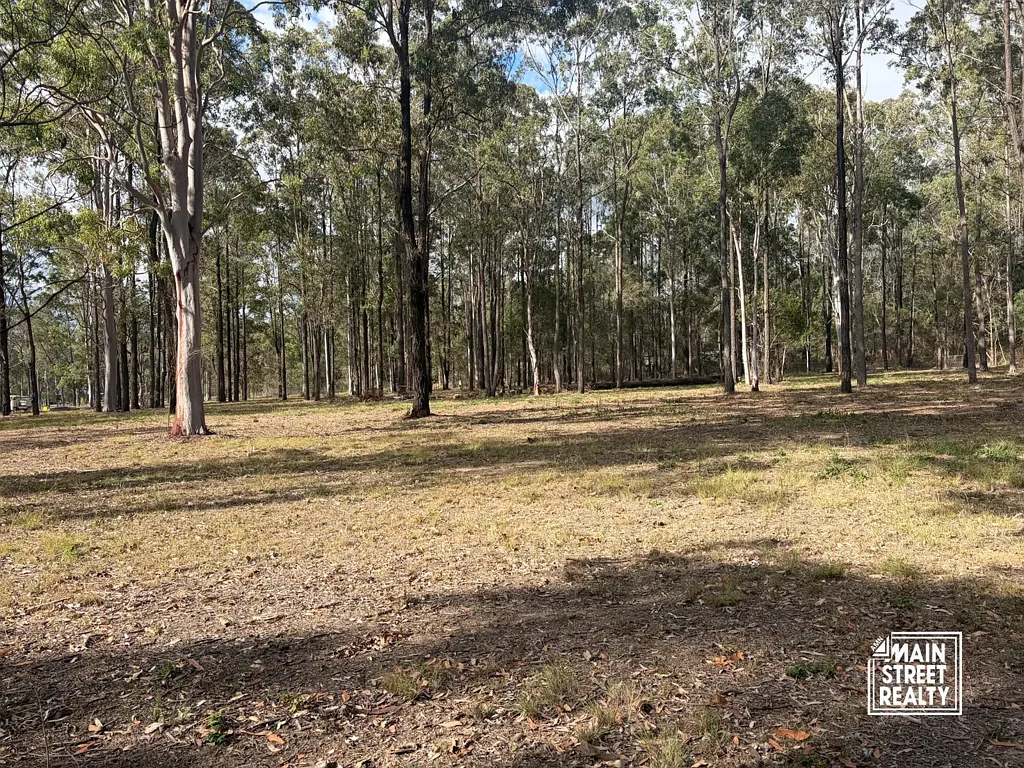 Blackbutt 8,714m² of Space to Create Your Country Lifestyle