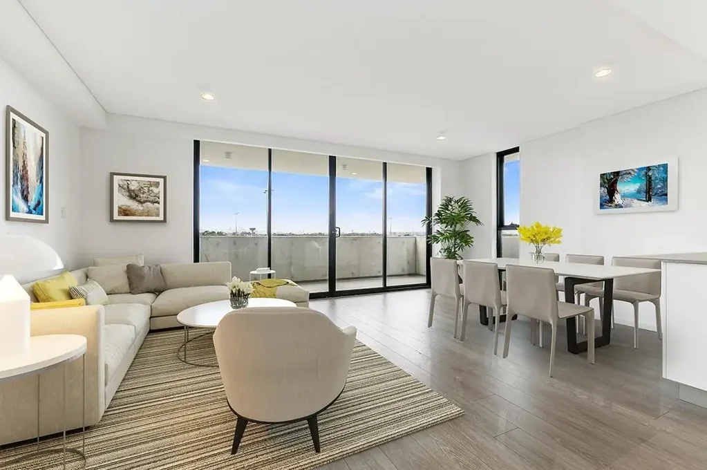 Charming 2 Bedroom Apartment in Wolli Creek
