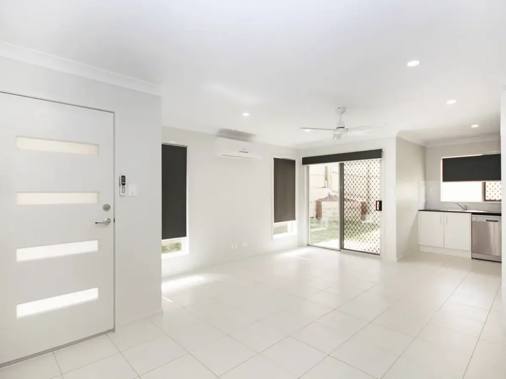 Modern one-bedroom Home In Karalee!!