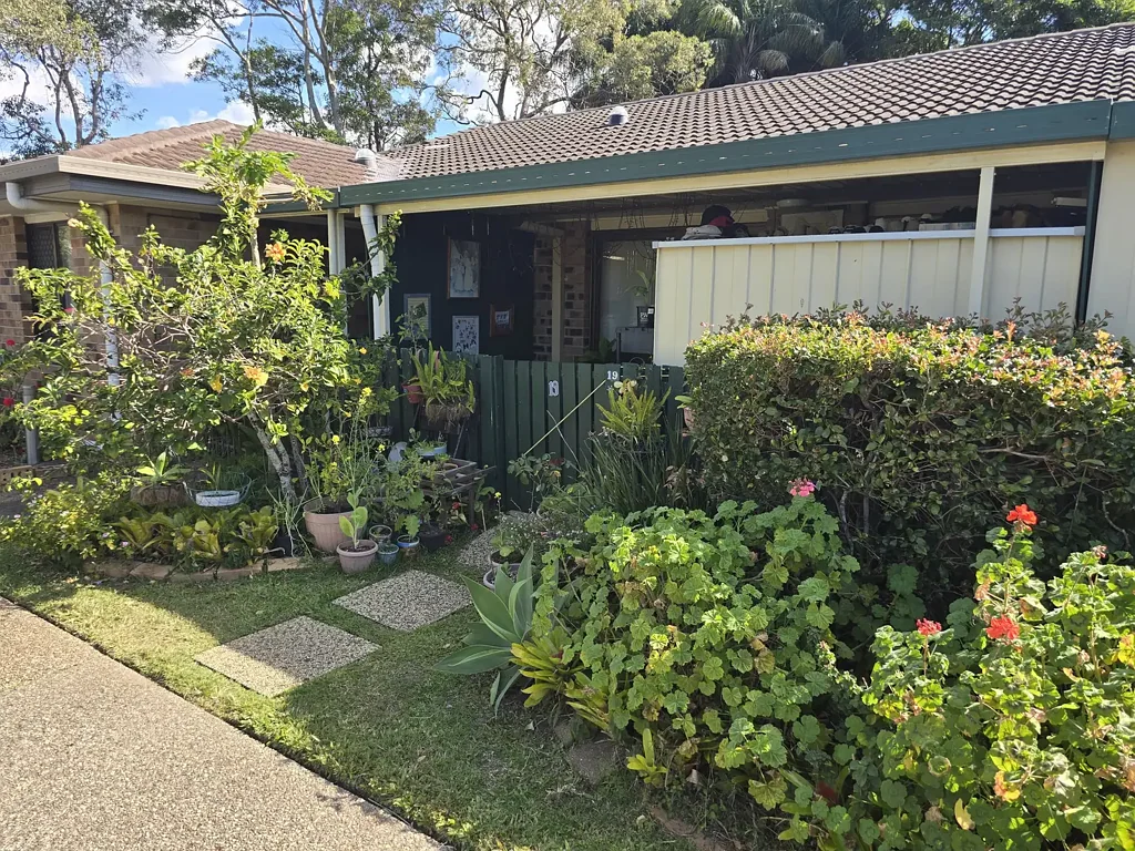 Wynnum West 1Kwarto Wonderful Bayside Living - Palm Springs Retirement Village