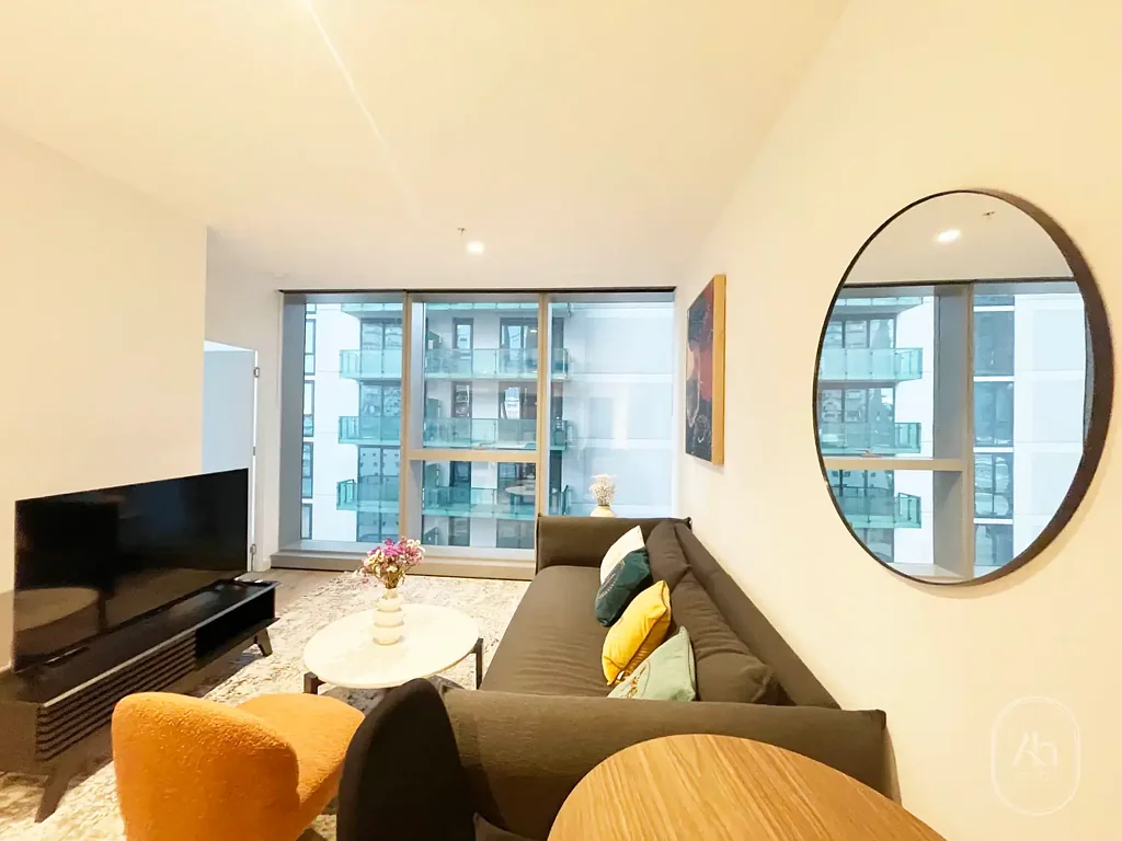 Luxurious Furnished CBD Apartment in WSP Building