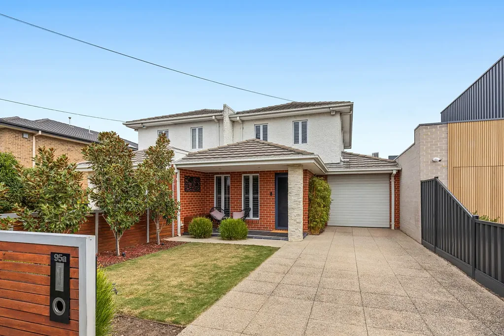 Keilor East 3Kwarto Spacious, Stylish and Designed for Easy Living