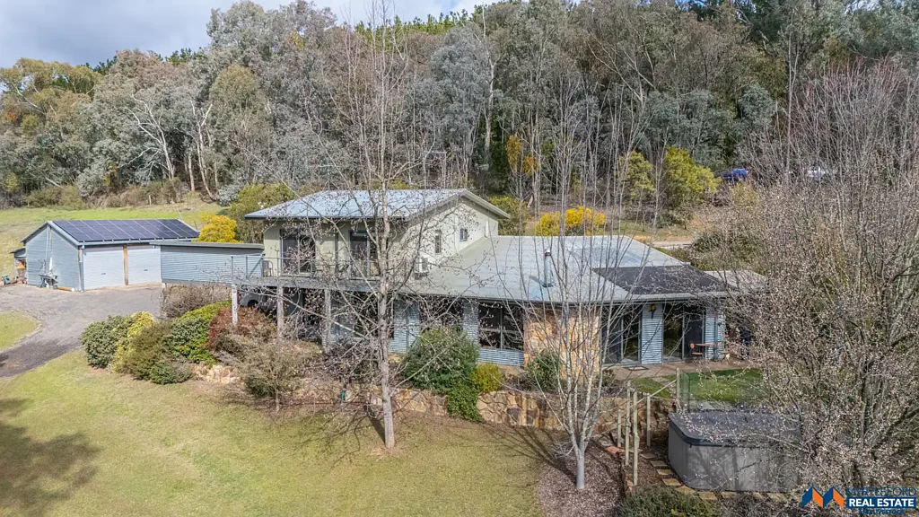 Myrtleford 3 Bedroom Eco-Friendly Sanctuary with Rural Charm