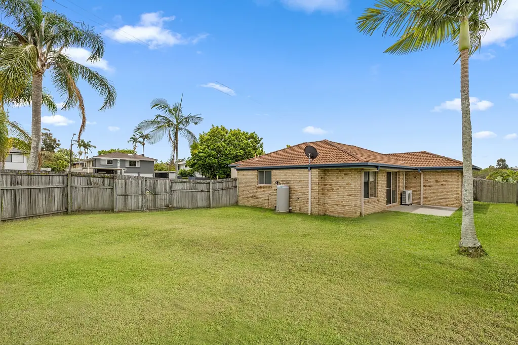 36 School Road, Wynnum West, QLD 4178