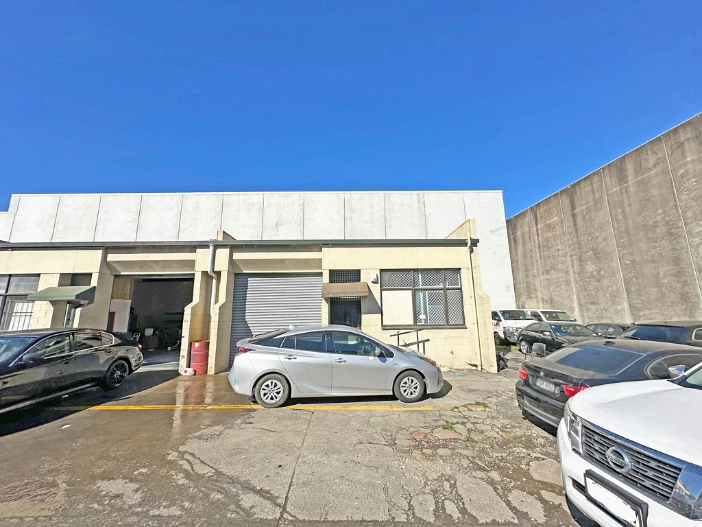 Wiri  AFFORDABLE 84M² WIRI WAREHOUSE