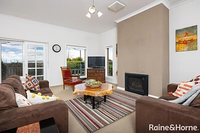 5 Jenolan Place, Tatton, NSW 2650, 4房, 2浴, House
