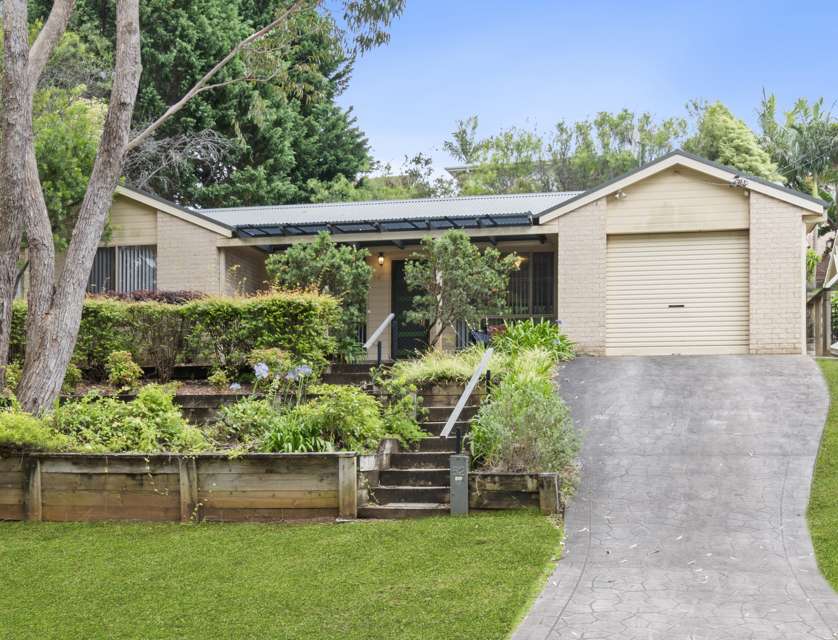 52 Valley Drive, Mollymook Beach, NSW 2539, 3 Bedrooms, 2 Bathrooms, House