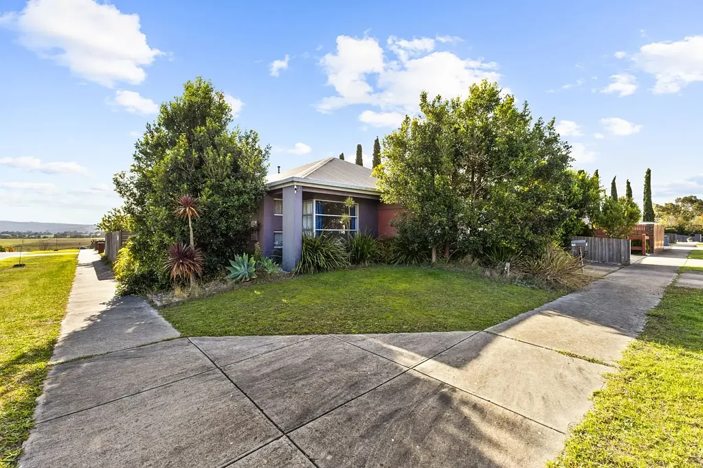 Traralgon 3 Bedroom Modern Family Comfort in a Prime Traralgon Location