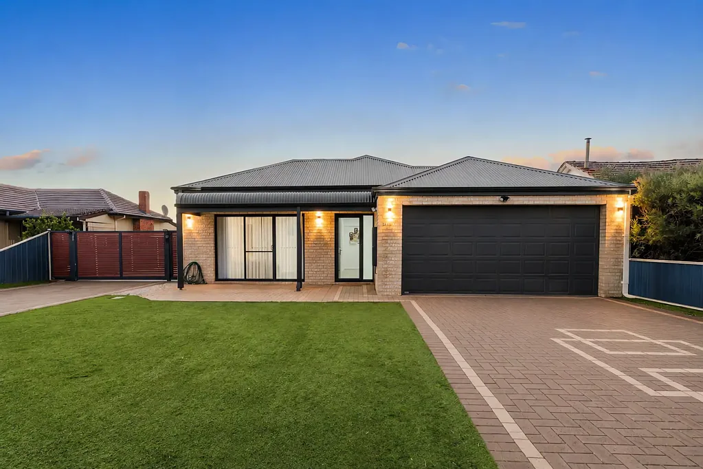 Queens Park 3Zimmer Modern and Lifestyle Focused Family Home