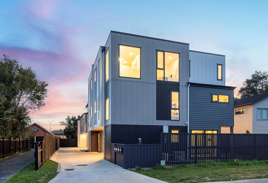 Brand-New 4-Bedroom Luxury Duplex in the Heart...