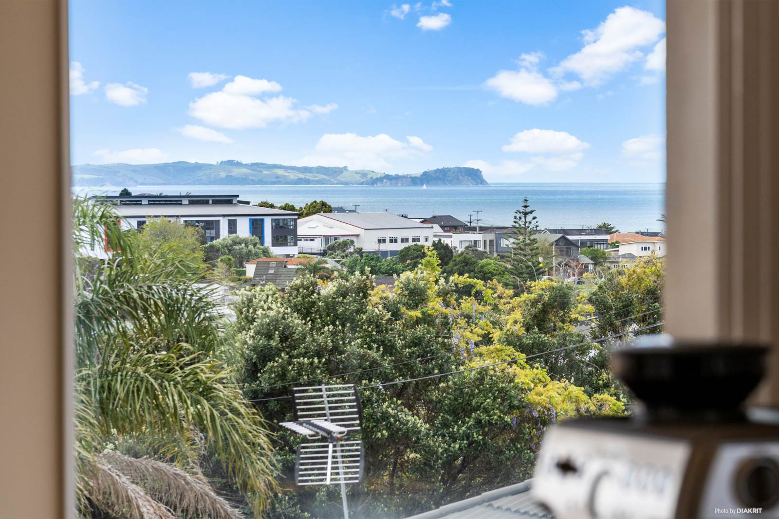 2/570 Beach Road, Rothesay Bay, Auckland - North Shore, 3 غرف, 0 حمامات