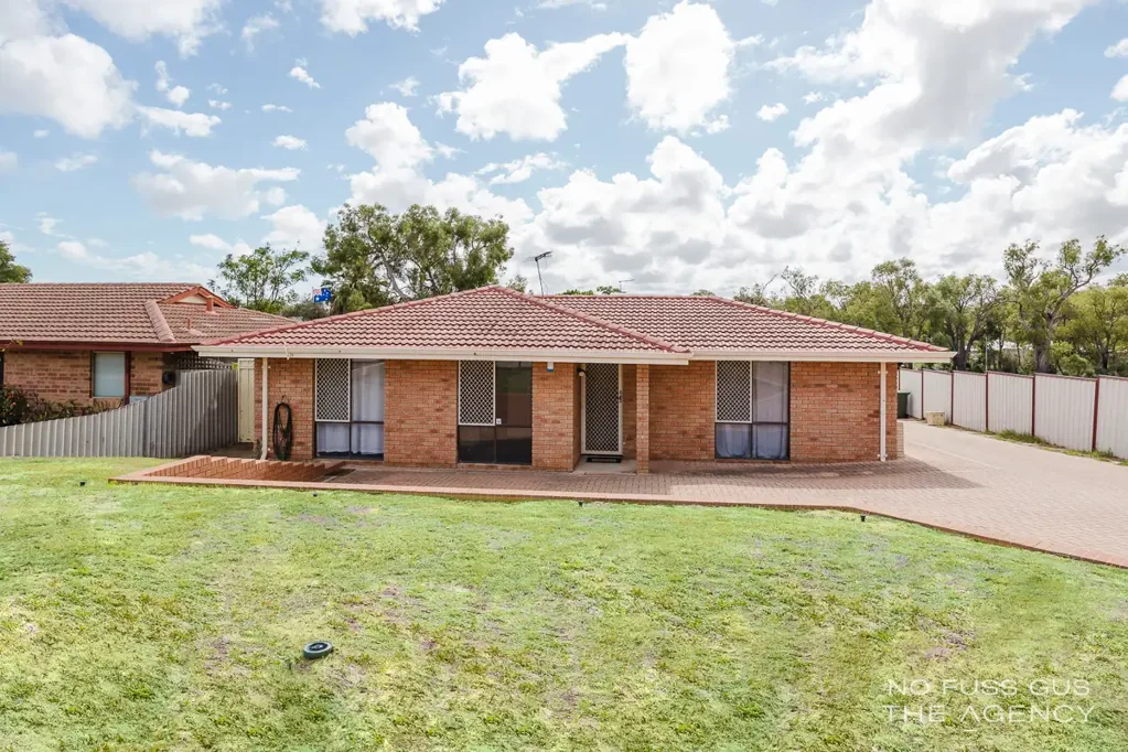 33 Ambleside Close, Balga, WA 6061