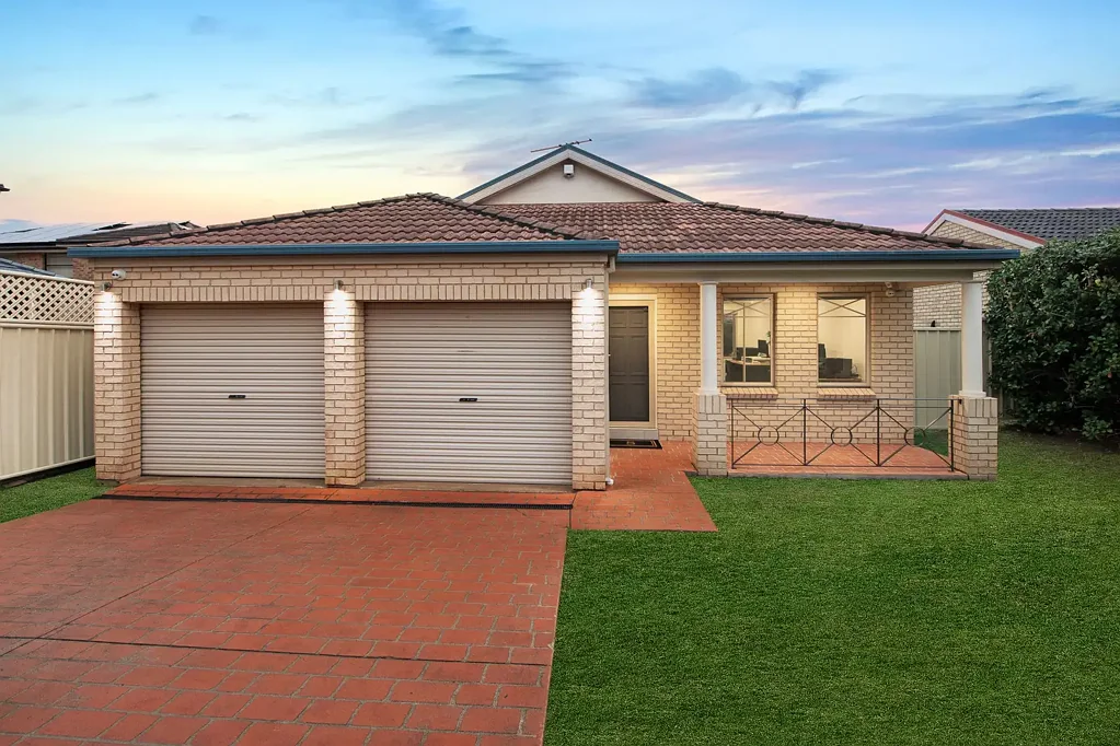 18 Bonaccordo Road, Quakers Hill, NSW 2763