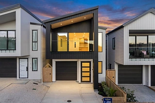 12 Tikati Rise, Long Bay, North Shore City