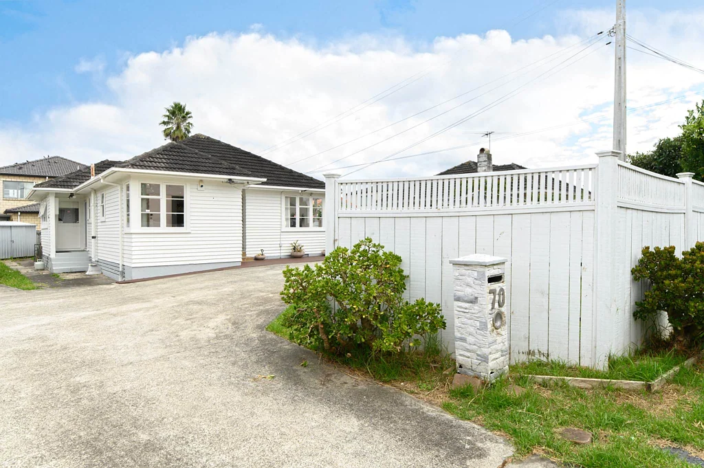 Mount Roskill 5 Bedroom Spacious Family Living Home in Central Auckland