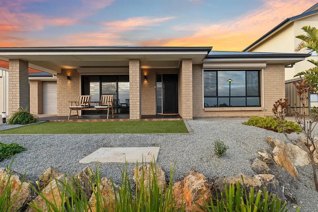 Moonta Bay 3房  ELEVATED FAMILY LIVING