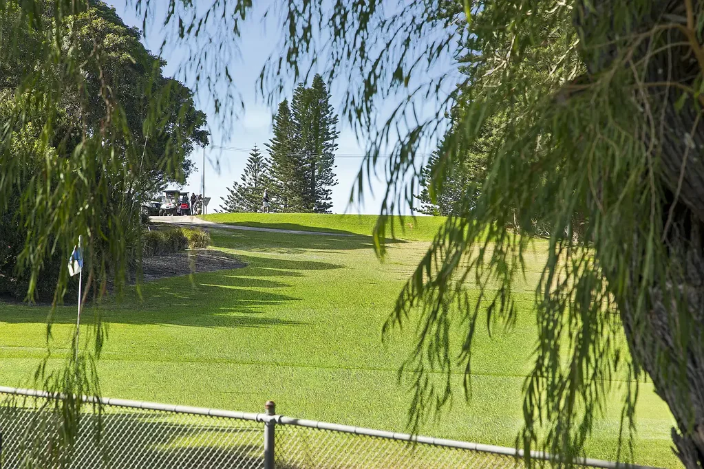 Shelly Beach 4房  Luxurious Golf Frontage Grandeur