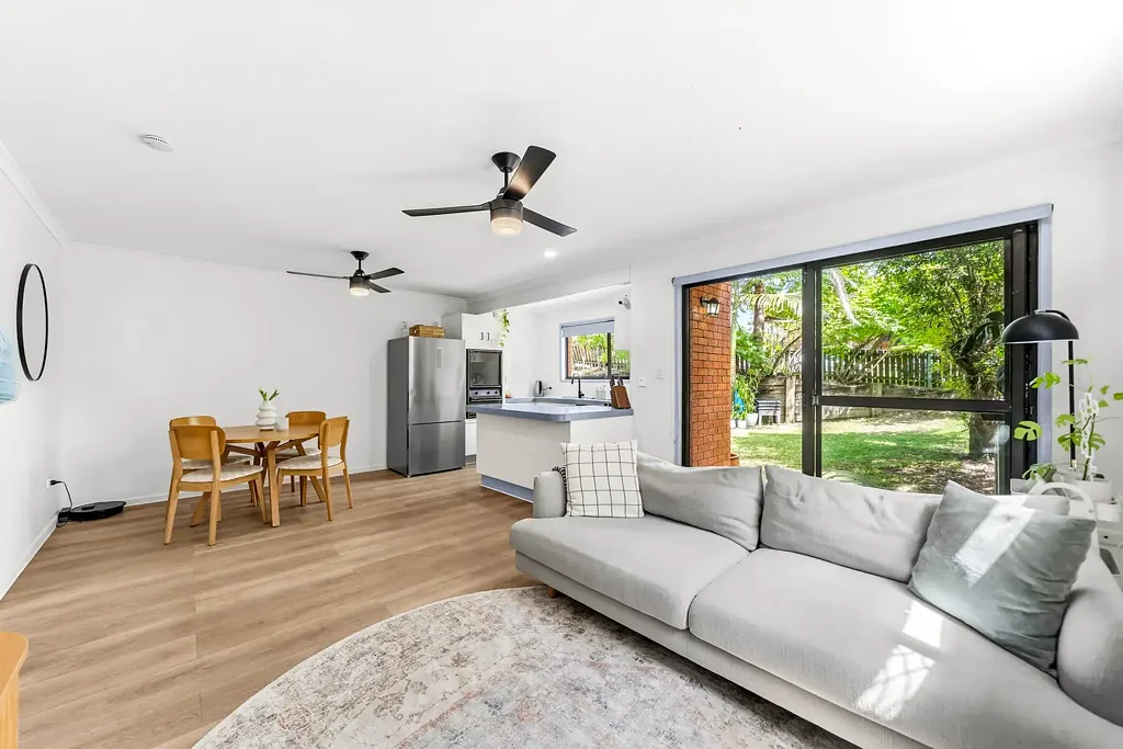1/4 Amie Court, Springwood, QLD 4127