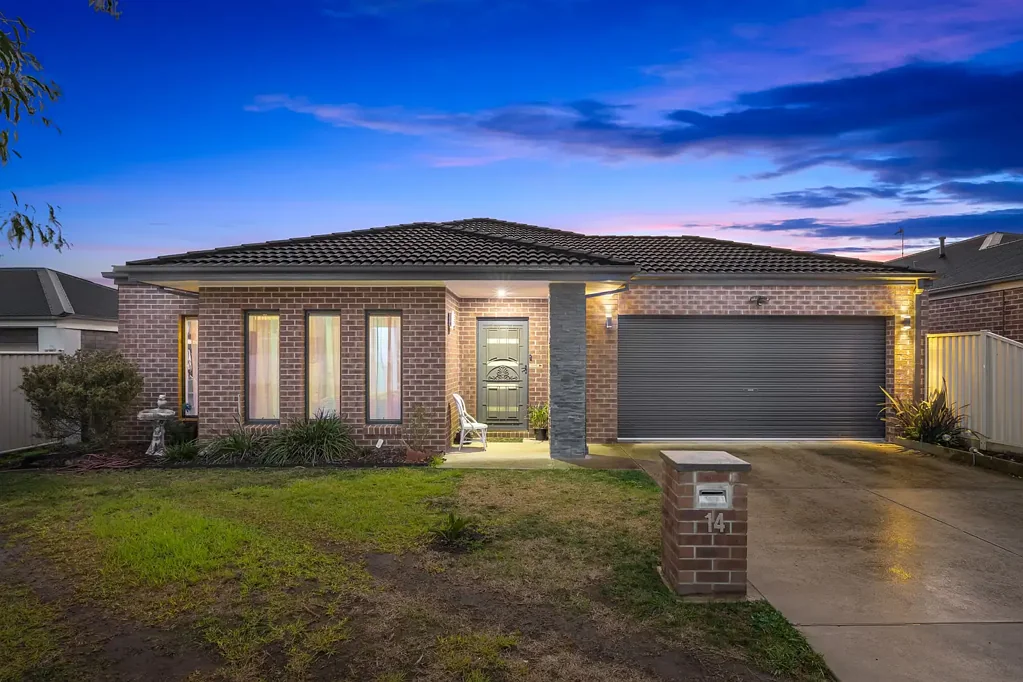 14 Edmund Drive, Delacombe, VIC 3356