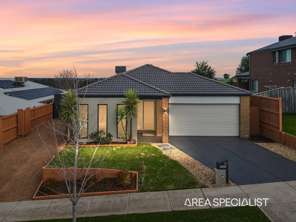 Pakenham 4 Slaapkamer The Brief: Family Comfort, Space & Scenic Surroundings in Cardinia Lakes