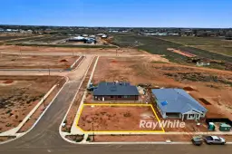 13 Regunyah Way, Mildura