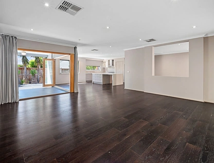 4 Monaghan Way, Lalor, North Melbourne, 4 ਕਮਰੇ, 2 ਬਾਥਰੂਮ, House
