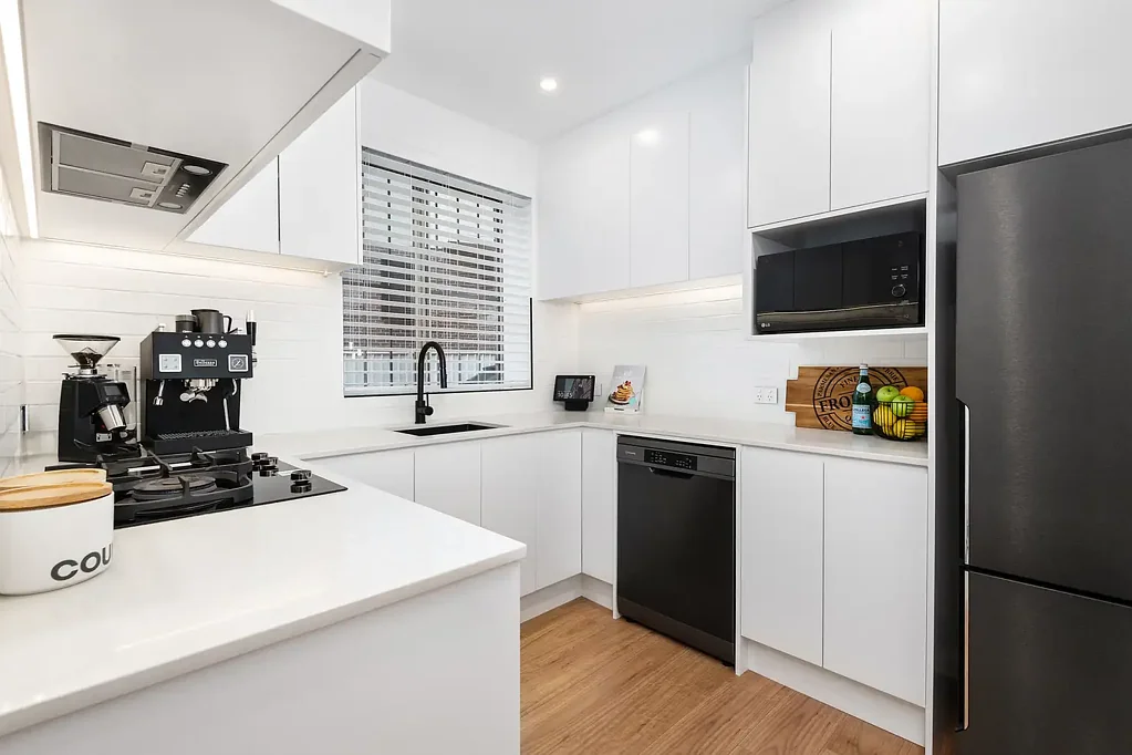 Drummoyne 3Kwarto Sophisticated Ground Floor Haven in Premier Harbourside location