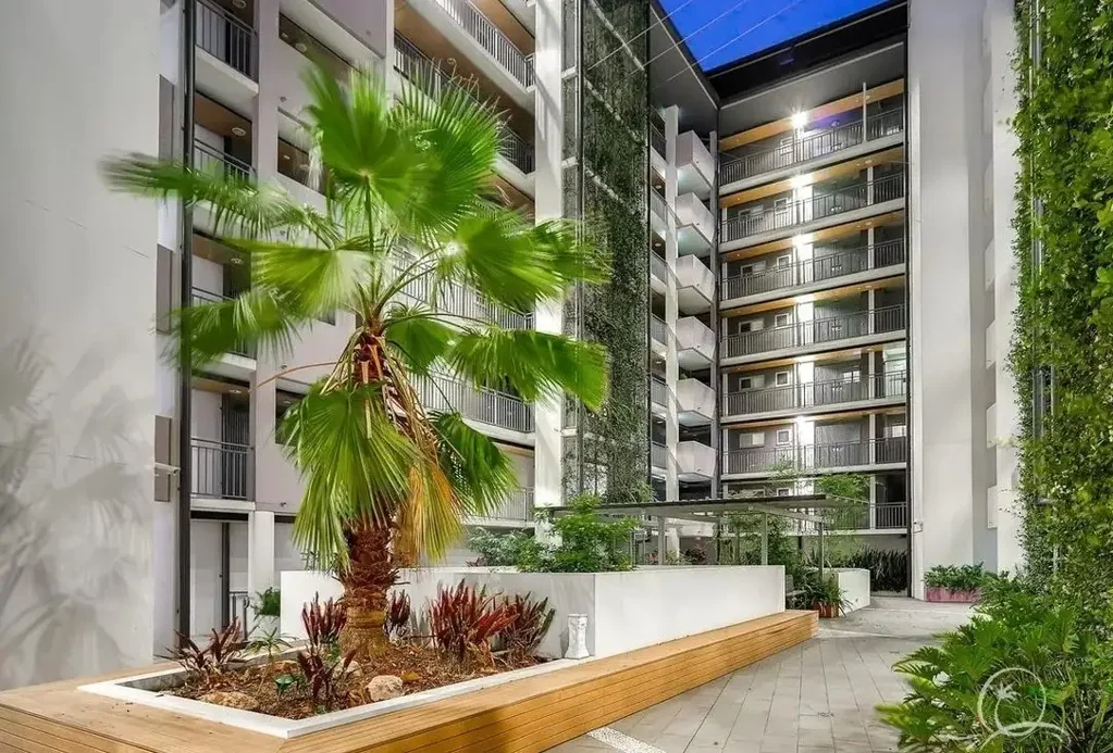 Spacious 2-Bedroom Apartment in the Heart of Bowen Hills