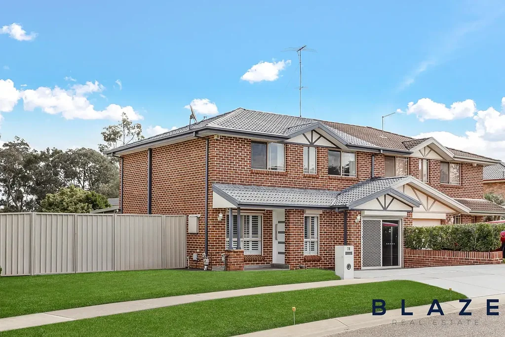 7B Stradbroke Avenue, Green Valley, NSW 2168