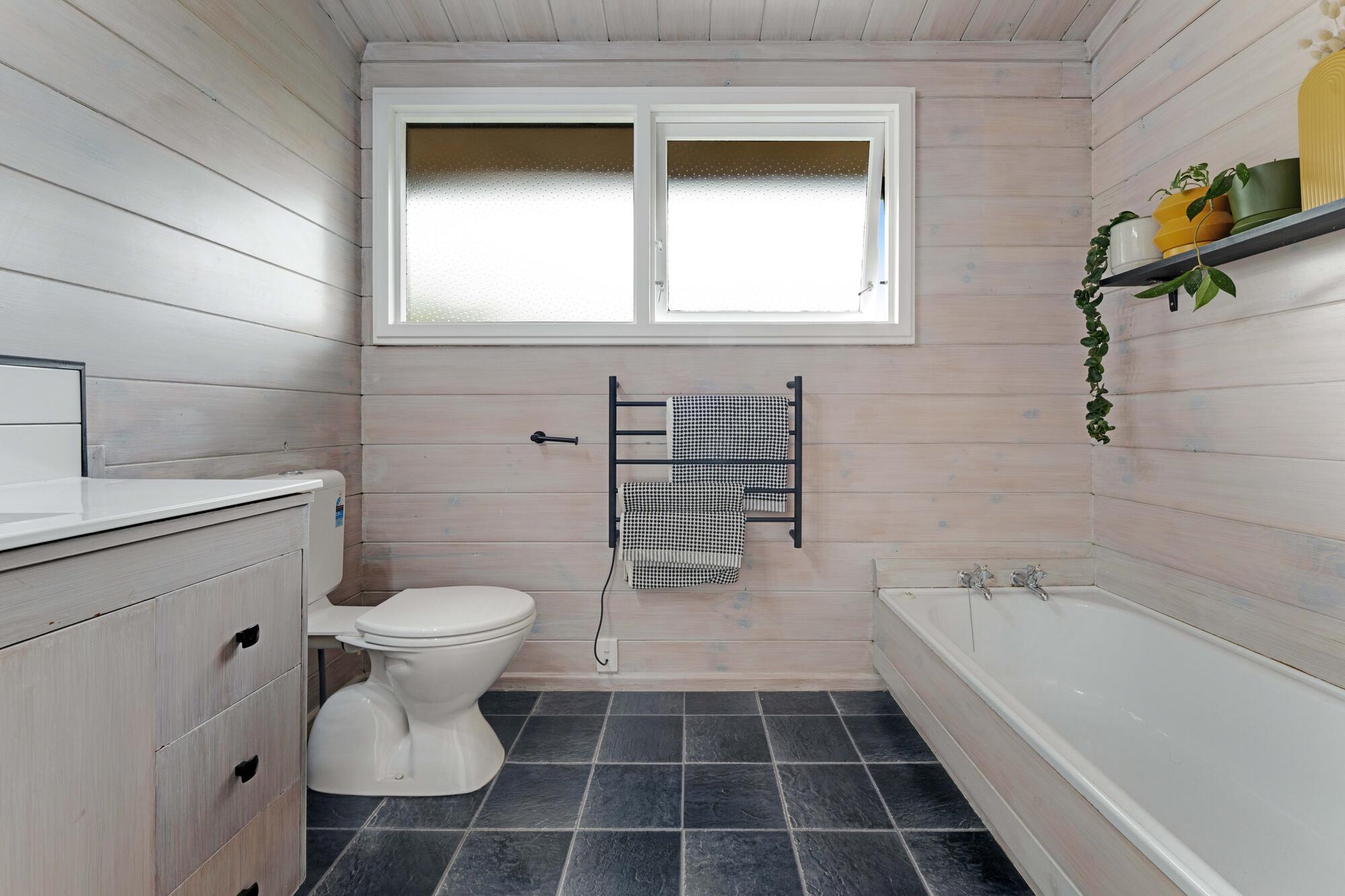 2 Valkyria Place, Beach Haven, photo 8