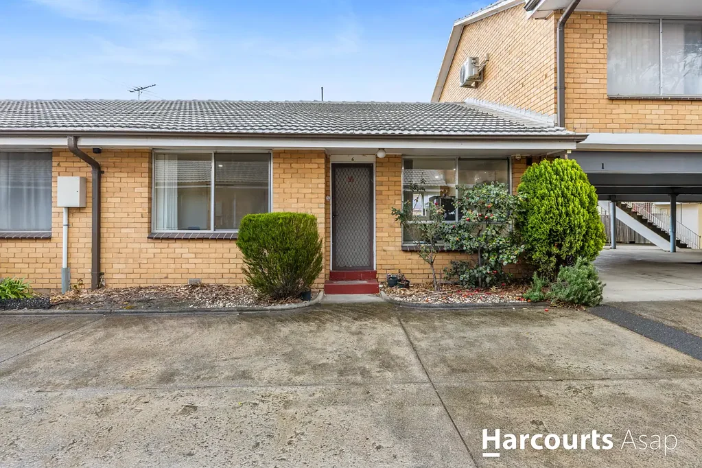 Dandenong 2部屋 Charming Dandenong Unit at a Steal!