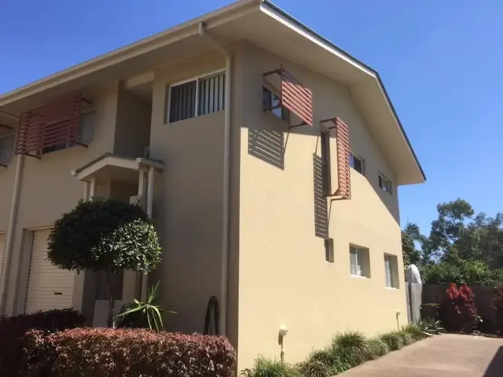 Centrally Located 3 Bedroom Townhouse
