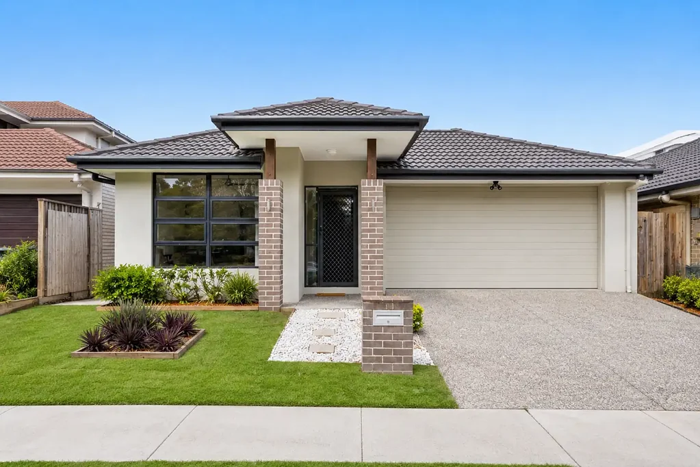Spacious Single-Level Family Home in Convenient Fitzgibbon Location