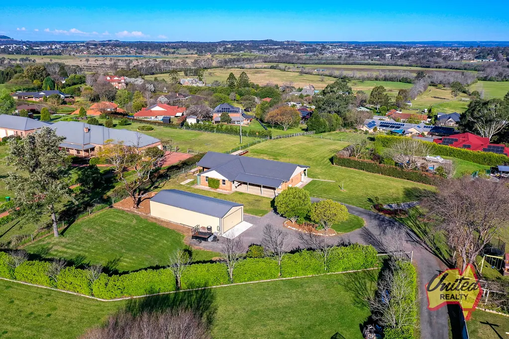 184 Macquarie Grove Road, Kirkham, NSW 2570